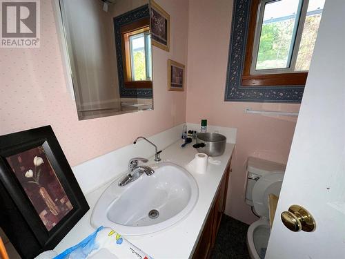 4176 Princeton/S'Land Road, Princeton, BC - Indoor Photo Showing Bathroom