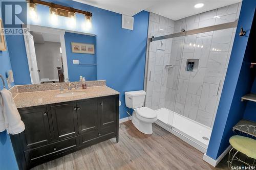 310 Spencer Place, Saskatoon, SK - Indoor Photo Showing Bathroom