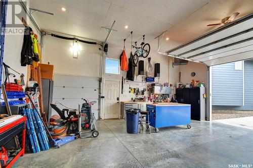 310 Spencer Place, Saskatoon, SK - Indoor Photo Showing Garage