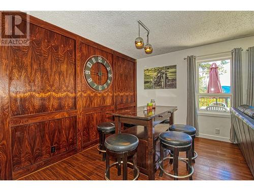 9580 Houghton Road, Vernon, BC - Indoor Photo Showing Dining Room