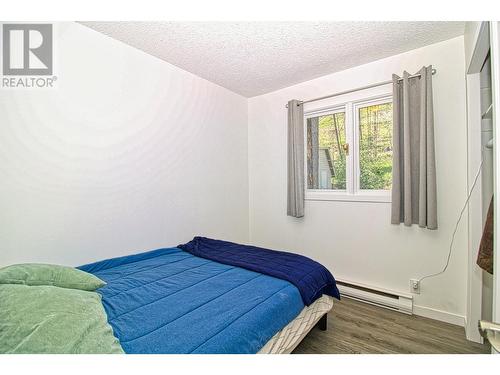 9580 Houghton Road, Vernon, BC - Indoor Photo Showing Bedroom