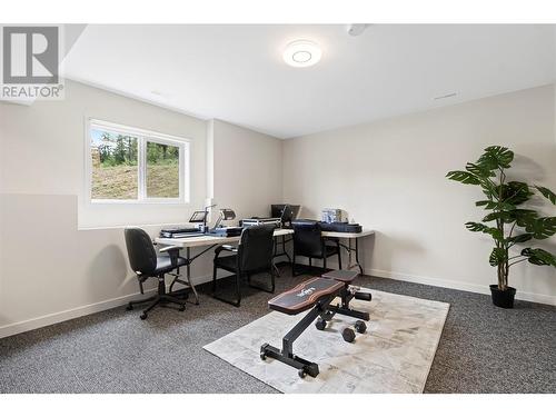 2860 Golf Course Drive, Blind Bay, BC - Indoor Photo Showing Office