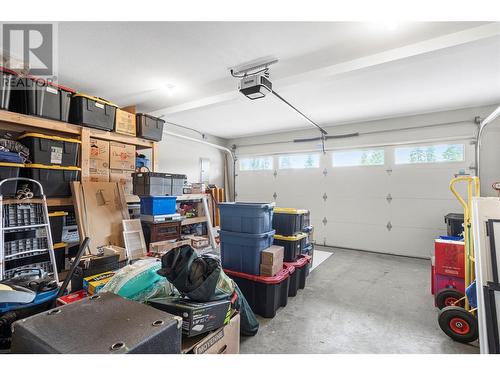 2860 Golf Course Drive, Blind Bay, BC - Indoor Photo Showing Garage