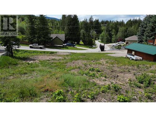 2902 Cedar Drive, Sorrento, BC 