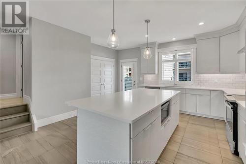 729 Brownstone Drive, Lakeshore, ON - Indoor Photo Showing Kitchen With Upgraded Kitchen