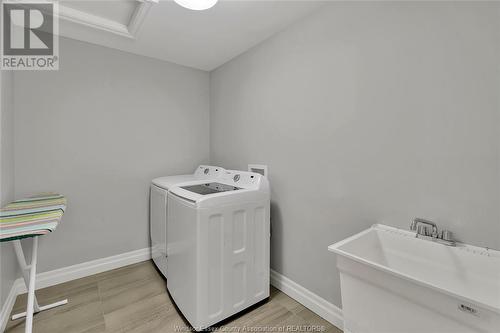 729 Brownstone Drive, Lakeshore, ON - Indoor Photo Showing Laundry Room