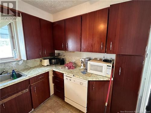 375 St-Francois Street, Edmundston, NB - Indoor Photo Showing Kitchen