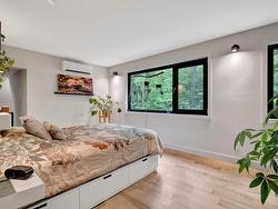 Master bedroom - 