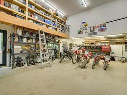 Garage - 