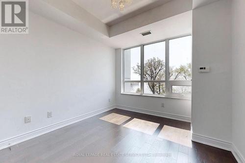417 - 3500 Lakeshore Road W, Oakville, ON - Indoor Photo Showing Other Room