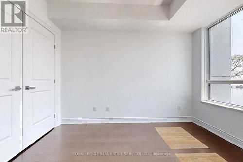 417 - 3500 Lakeshore Road W, Oakville, ON - Indoor Photo Showing Other Room