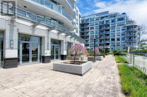 417 - 3500 Lakeshore Road W, Oakville, ON - Outdoor With Balcony With Facade