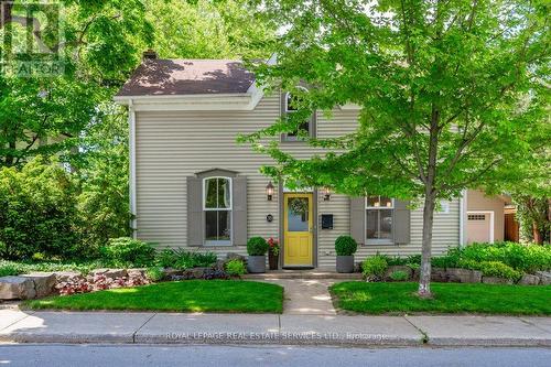 35 Mary Street, Milton, ON - Outdoor