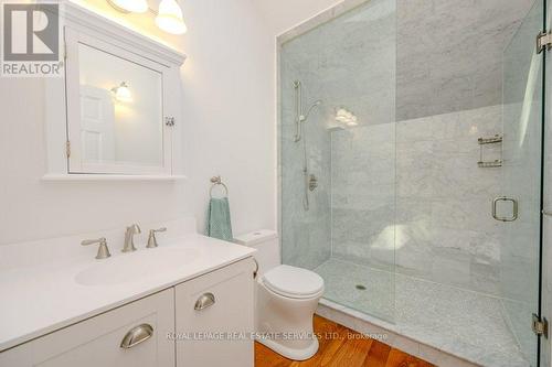 35 Mary Street, Milton, ON - Indoor Photo Showing Bathroom