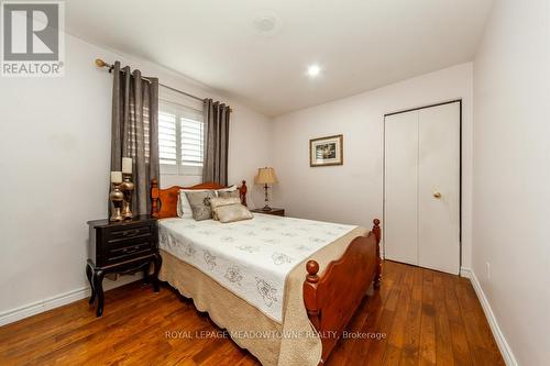 542 Lana Terrace, Mississauga, ON - Indoor Photo Showing Bedroom