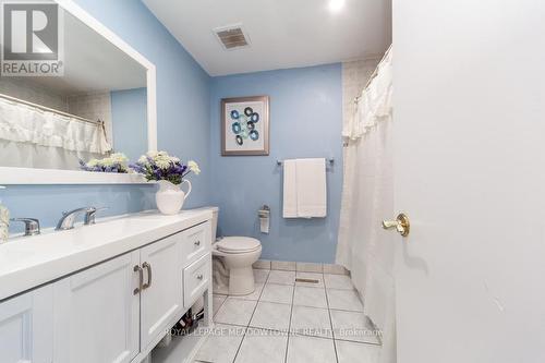 542 Lana Terrace, Mississauga, ON - Indoor Photo Showing Bathroom