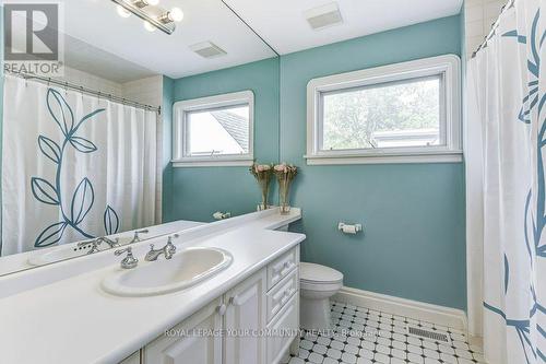 12 Glenellen Drive W, Toronto, ON - Indoor Photo Showing Bathroom