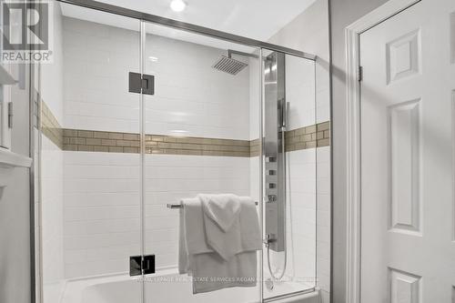 1496 Hobbs Crescent, Mississauga, ON - Indoor Photo Showing Bathroom