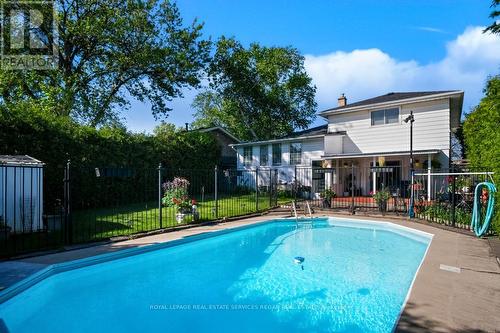 1496 Hobbs Crescent, Mississauga, ON - Outdoor With In Ground Pool With Backyard
