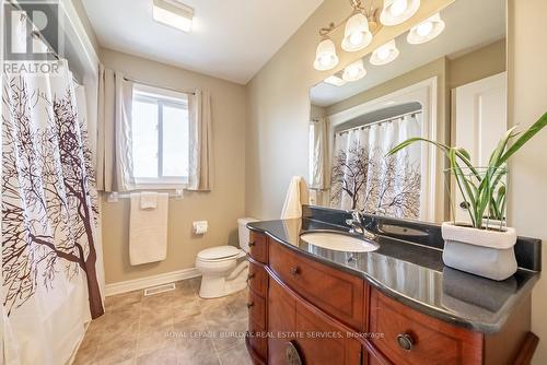 24 Lakeridge Boulevard, Haldimand, ON - Indoor Photo Showing Bathroom