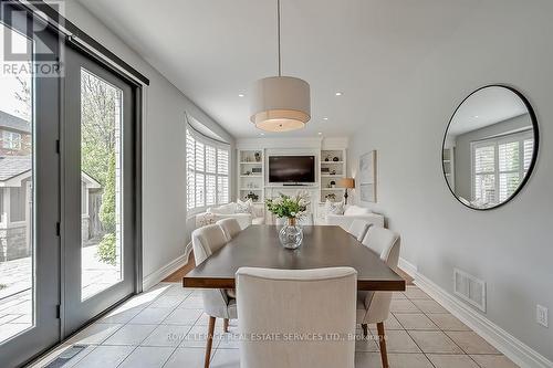 2284 Foxhole Circle, Oakville, ON - Indoor Photo Showing Dining Room