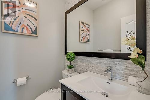 2284 Foxhole Circle, Oakville, ON - Indoor Photo Showing Bathroom