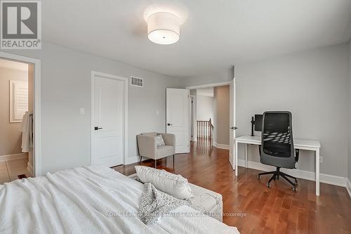 2284 Foxhole Circle, Oakville, ON - Indoor Photo Showing Bedroom