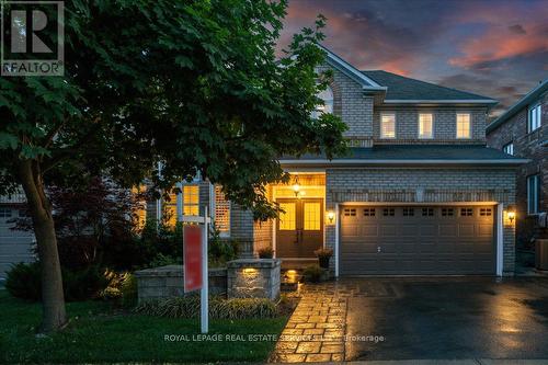 2284 Foxhole Circle, Oakville, ON - Outdoor