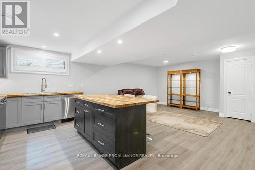 44 Britton Place, Belleville, ON - Indoor Photo Showing Kitchen