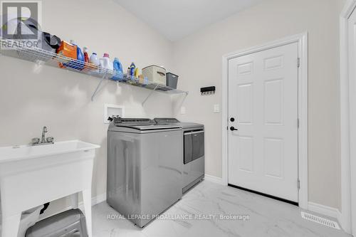 18 Athabaska Drive, Belleville, ON - Indoor