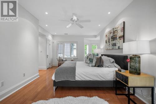 33 Welland Avenue, Toronto, ON - Indoor Photo Showing Bedroom