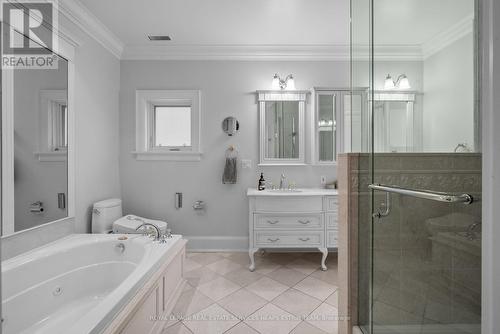 33 Welland Avenue, Toronto, ON - Indoor Photo Showing Bathroom