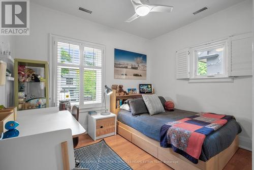 33 Welland Avenue, Toronto, ON - Indoor Photo Showing Bedroom