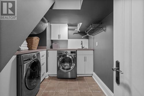 33 Welland Avenue, Toronto, ON - Indoor Photo Showing Laundry Room