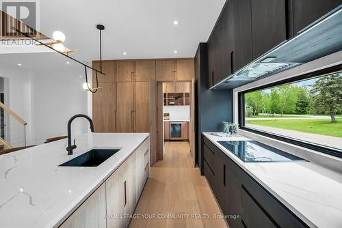 83 Rose Street, Georgina, ON - Indoor Photo Showing Kitchen