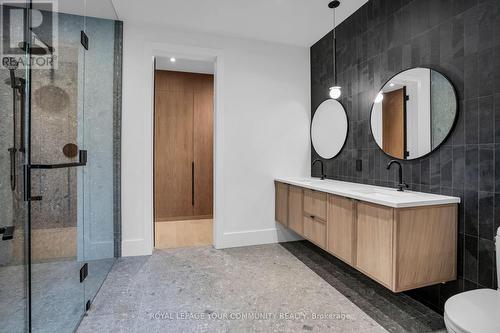 83 Rose Street, Georgina, ON - Indoor Photo Showing Bathroom