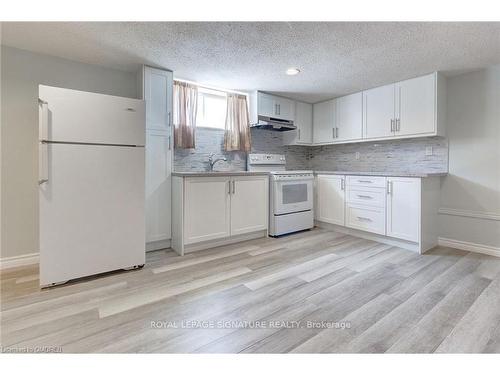 Bsmt-775 Upper Ottawa St, Hamilton, ON - Indoor Photo Showing Kitchen