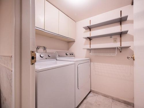 Salle de lavage - 312-6980 Ch. De La Côte-St-Luc, Montréal (Côte-Des-Neiges/Notre-Dame-De-Grâce), QC - Indoor Photo Showing Laundry Room