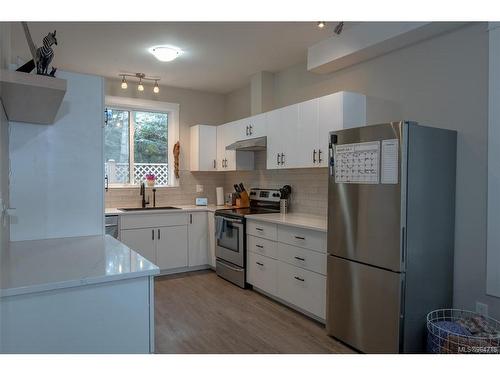 989 Walfred Rd, Langford, BC - Indoor Photo Showing Kitchen