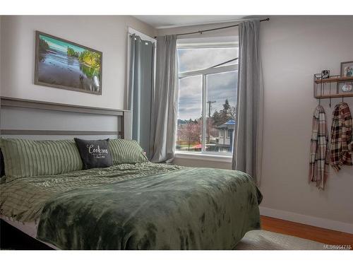 989 Walfred Rd, Langford, BC - Indoor Photo Showing Bedroom