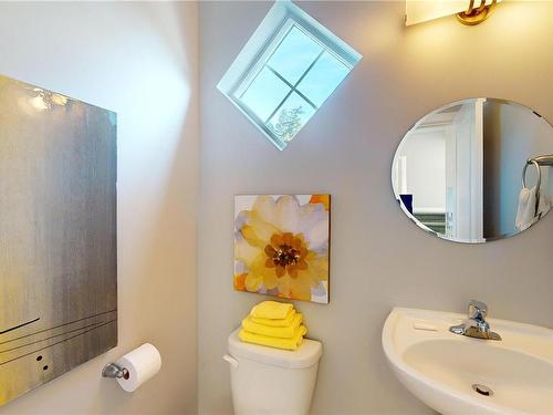 2537 Nickson Way, Sooke, BC - Indoor Photo Showing Bathroom