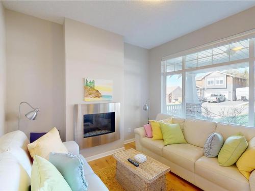 2537 Nickson Way, Sooke, BC - Indoor Photo Showing Living Room With Fireplace