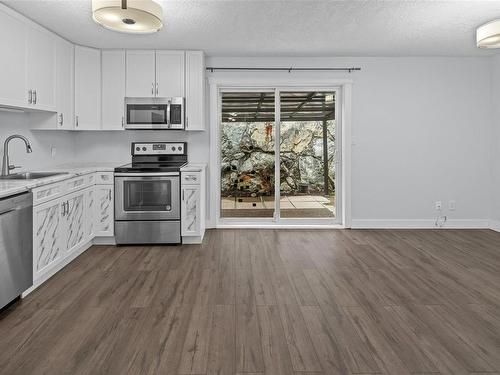 956 Cavalcade Terr, Langford, BC - Indoor Photo Showing Kitchen