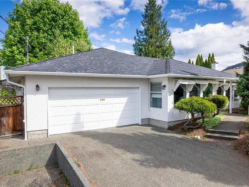 839 Cameron Way, Ladysmith, BC - Outdoor