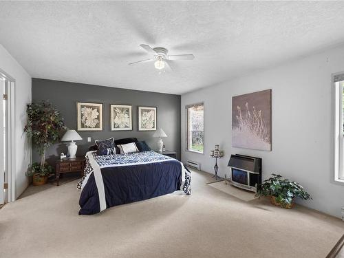 839 Cameron Way, Ladysmith, BC - Indoor Photo Showing Bedroom