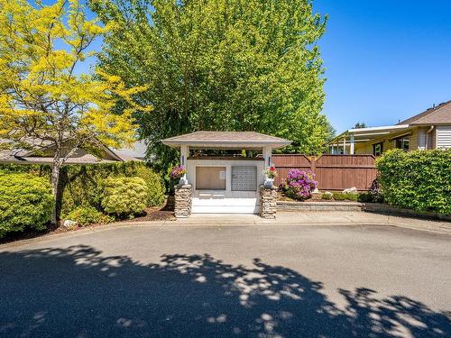 110-2077 St. Andrews Way, Courtenay, BC - Outdoor