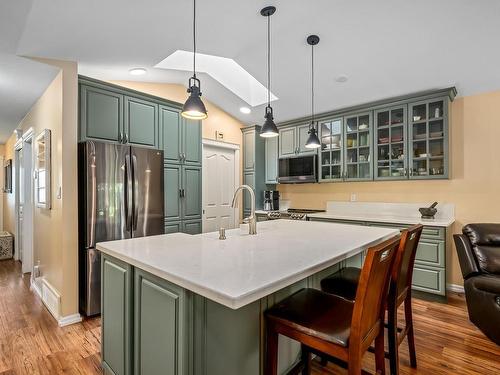 110-2077 St. Andrews Way, Courtenay, BC - Indoor Photo Showing Kitchen With Upgraded Kitchen