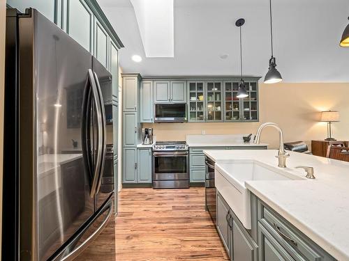 110-2077 St. Andrews Way, Courtenay, BC - Indoor Photo Showing Kitchen With Upgraded Kitchen