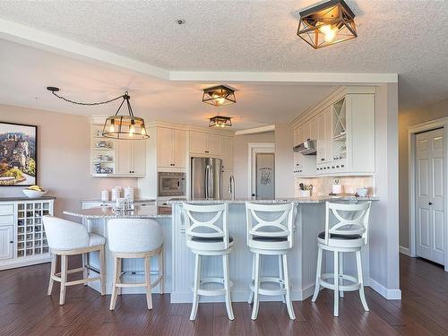 3321 Edgewood Dr, Nanaimo, BC - Indoor Photo Showing Dining Room