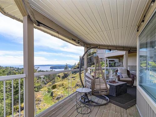 3321 Edgewood Dr, Nanaimo, BC - Outdoor With Deck Patio Veranda With Exterior